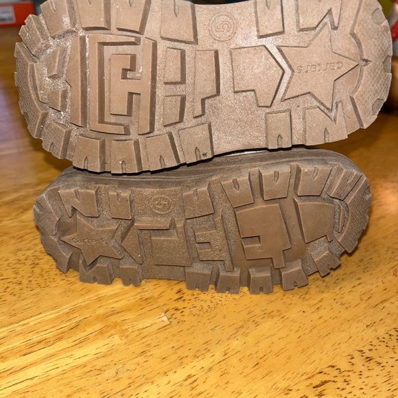Carter’s toddler size 5 boots. Worn once. Excellent condition. - Picture 3 of 4